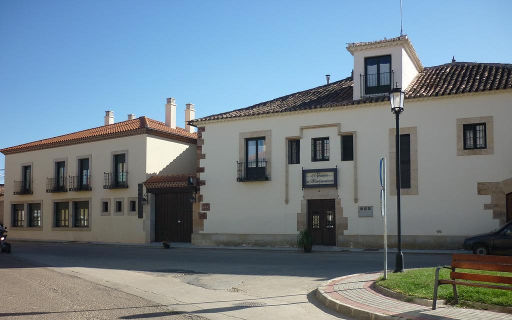 Palacio De Monfarracinos Benavente Exterior foto